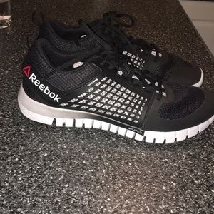 Reebok women’s size 8.5 Nanoweb sneakers NWOT